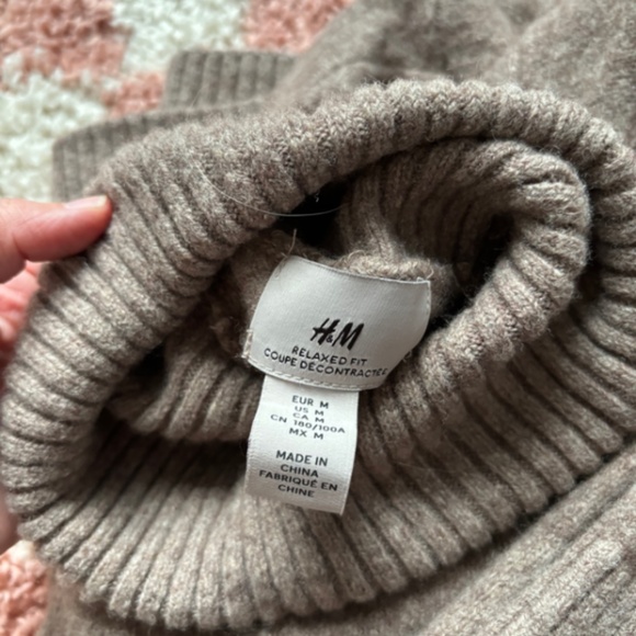 Wool Turtleneck Sweater - Picture 3 of 4